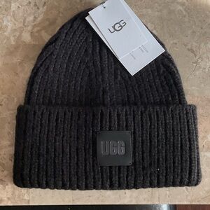 UGG Men's Dark Knit Beanie